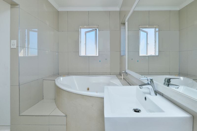 3 Bedroom Property for Sale in Summerstrand Eastern Cape
